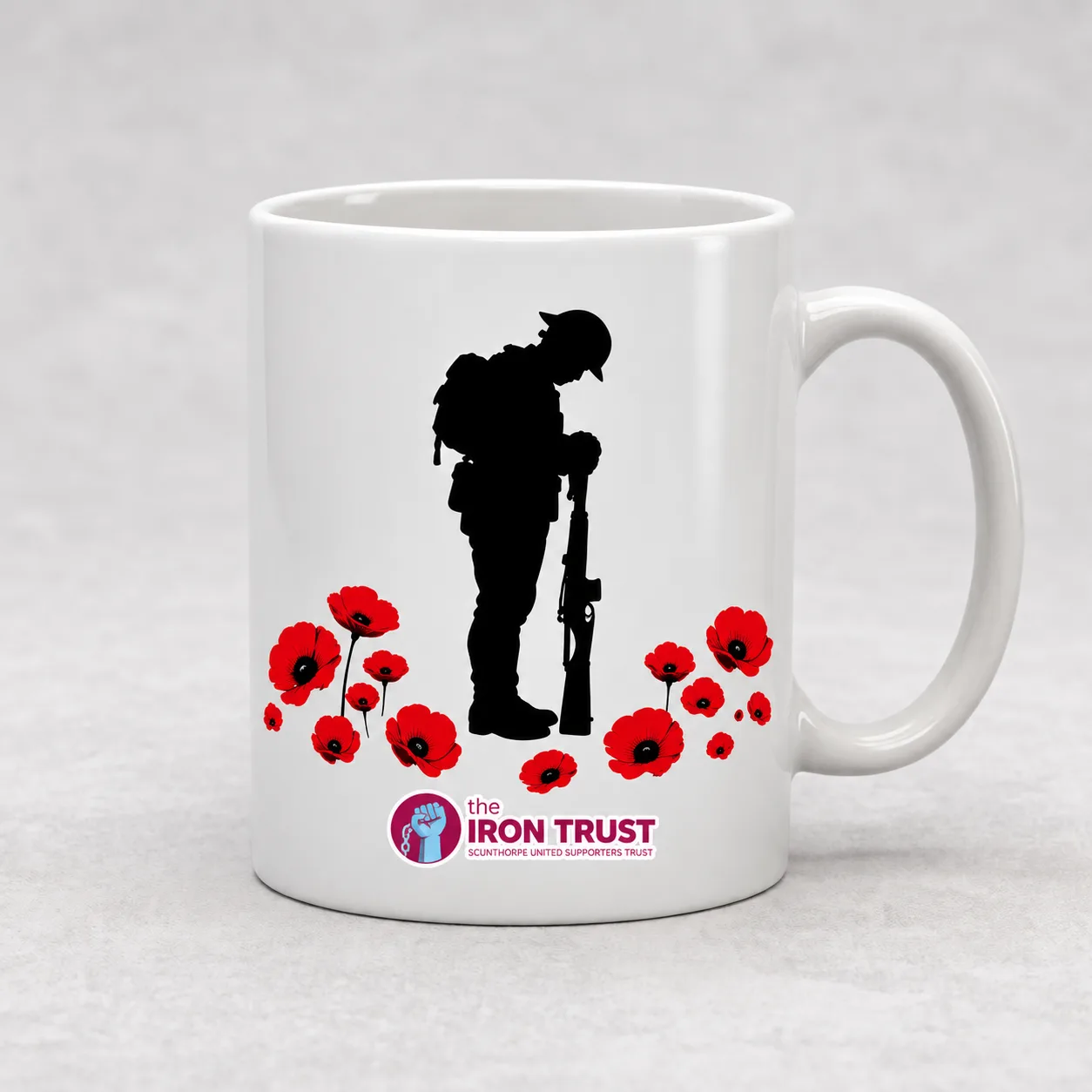 remembrance mug poppies